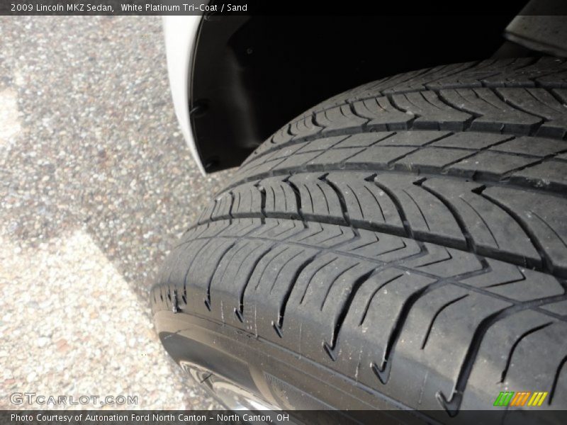 White Platinum Tri-Coat / Sand 2009 Lincoln MKZ Sedan