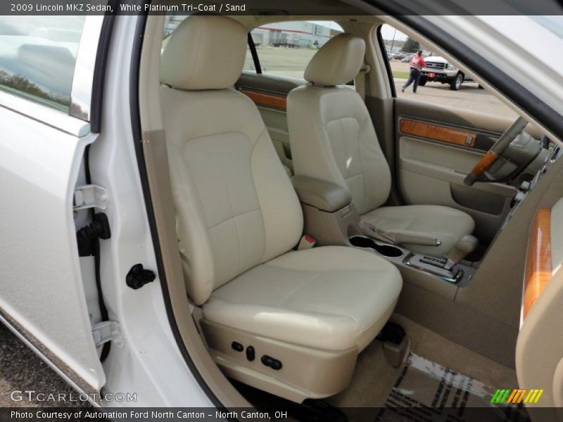 White Platinum Tri-Coat / Sand 2009 Lincoln MKZ Sedan