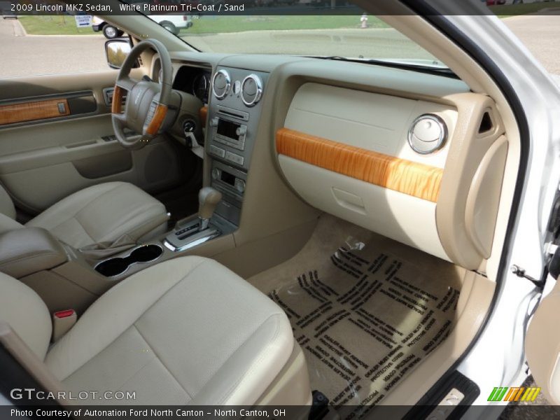 White Platinum Tri-Coat / Sand 2009 Lincoln MKZ Sedan