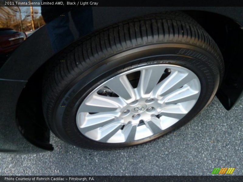 Black / Light Gray 2011 Toyota Sienna Limited AWD