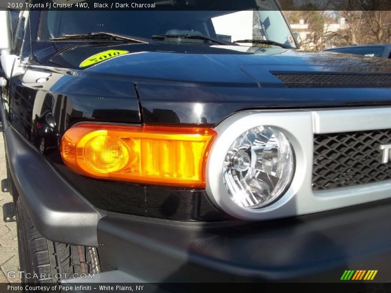 Black / Dark Charcoal 2010 Toyota FJ Cruiser 4WD