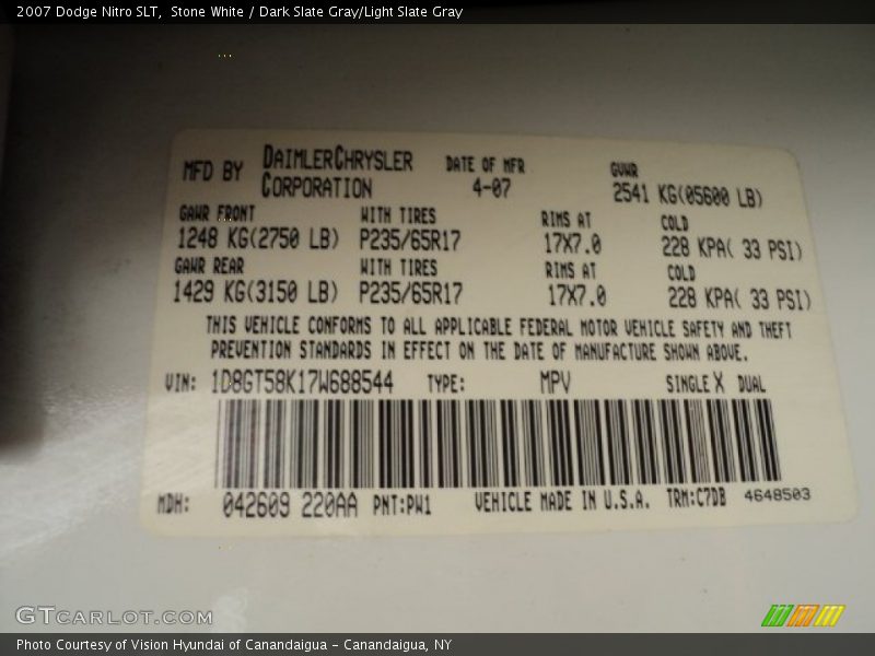 Stone White / Dark Slate Gray/Light Slate Gray 2007 Dodge Nitro SLT