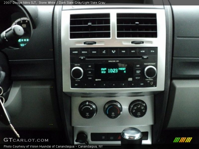 Stone White / Dark Slate Gray/Light Slate Gray 2007 Dodge Nitro SLT