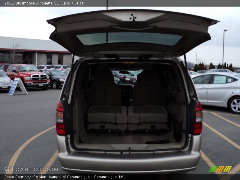 Sand / Beige 2001 Oldsmobile Silhouette GL