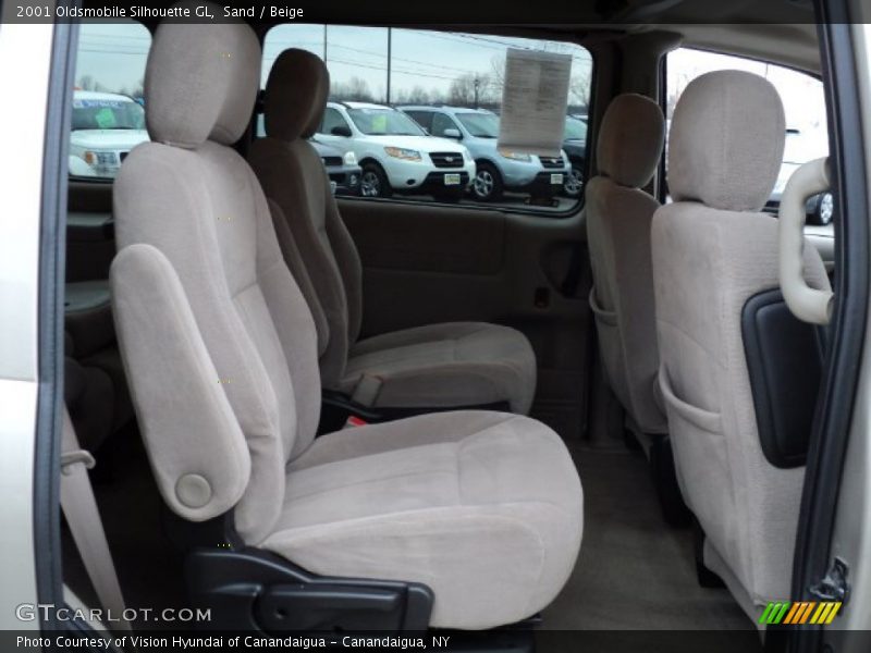 Sand / Beige 2001 Oldsmobile Silhouette GL