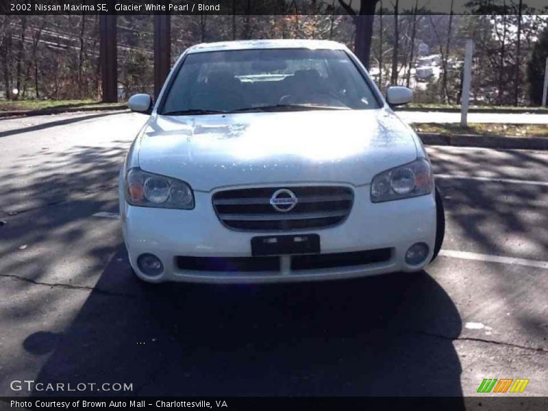 Glacier White Pearl / Blond 2002 Nissan Maxima SE