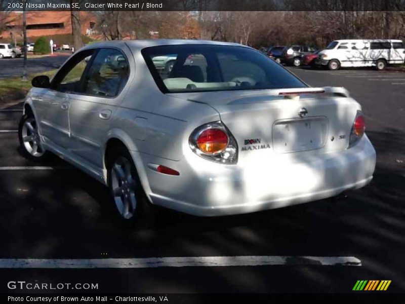 Glacier White Pearl / Blond 2002 Nissan Maxima SE