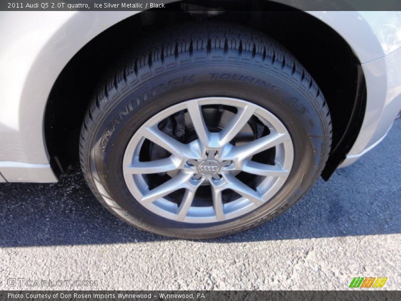 Ice Silver Metallic / Black 2011 Audi Q5 2.0T quattro