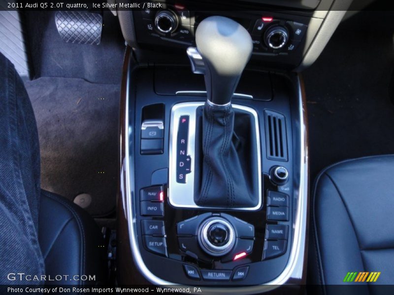 Ice Silver Metallic / Black 2011 Audi Q5 2.0T quattro