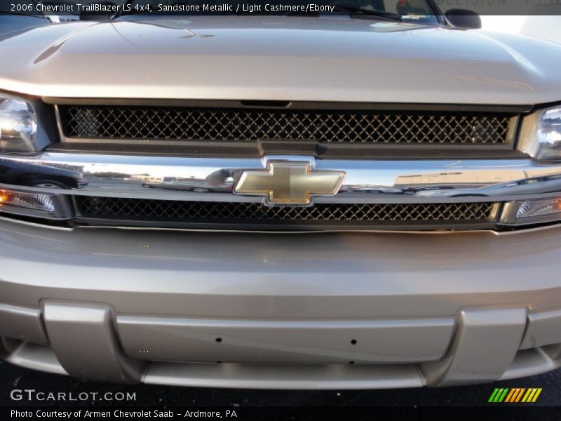 Sandstone Metallic / Light Cashmere/Ebony 2006 Chevrolet TrailBlazer LS 4x4