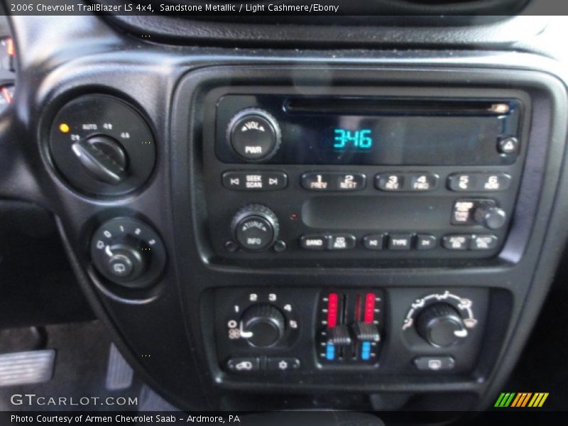 Sandstone Metallic / Light Cashmere/Ebony 2006 Chevrolet TrailBlazer LS 4x4