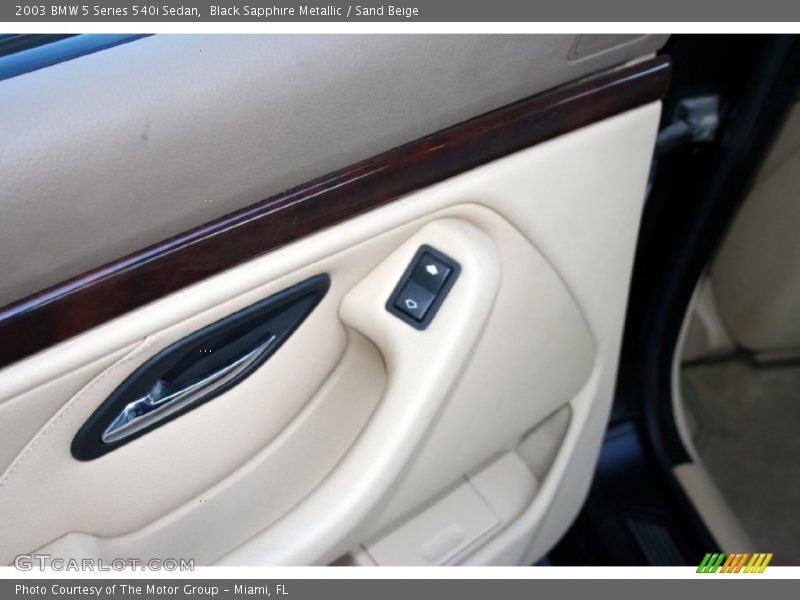 Black Sapphire Metallic / Sand Beige 2003 BMW 5 Series 540i Sedan