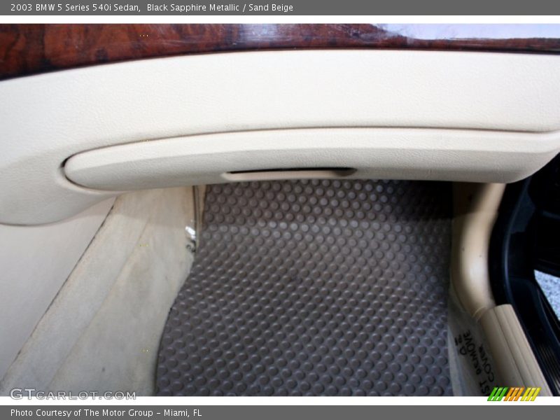 Black Sapphire Metallic / Sand Beige 2003 BMW 5 Series 540i Sedan