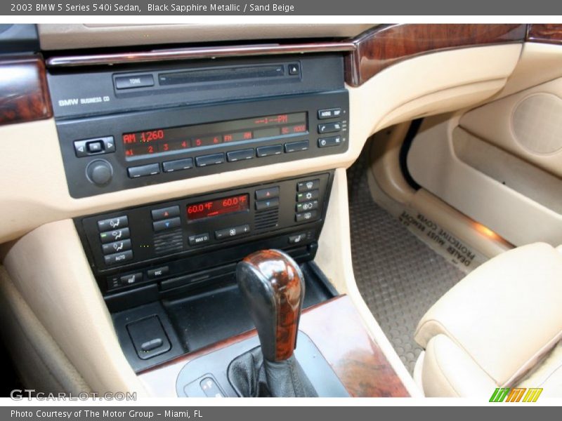 Controls of 2003 5 Series 540i Sedan