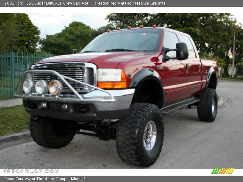 Toreador Red Metallic / Medium Graphite 2001 Ford F350 Super Duty XLT Crew Cab 4x4