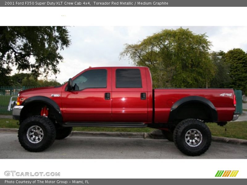 Toreador Red Metallic / Medium Graphite 2001 Ford F350 Super Duty XLT Crew Cab 4x4