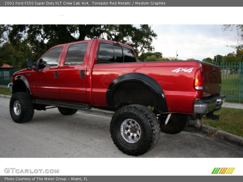 Toreador Red Metallic / Medium Graphite 2001 Ford F350 Super Duty XLT Crew Cab 4x4