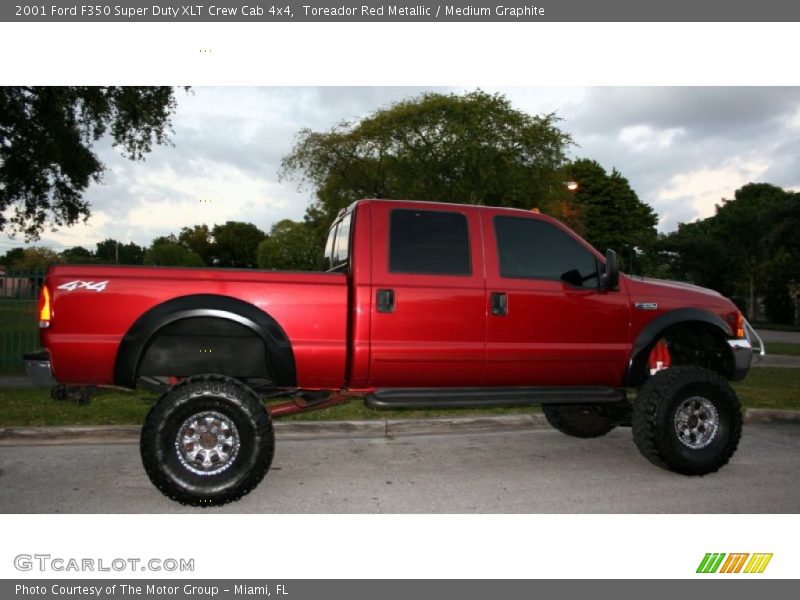 Toreador Red Metallic / Medium Graphite 2001 Ford F350 Super Duty XLT Crew Cab 4x4