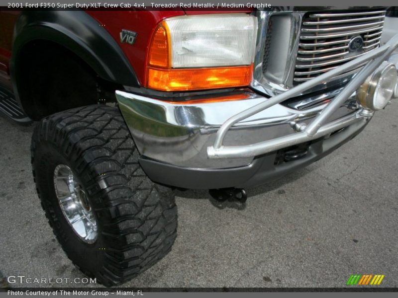 Toreador Red Metallic / Medium Graphite 2001 Ford F350 Super Duty XLT Crew Cab 4x4