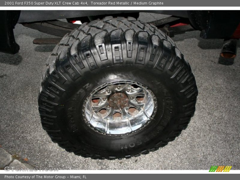 Custom Wheels of 2001 F350 Super Duty XLT Crew Cab 4x4
