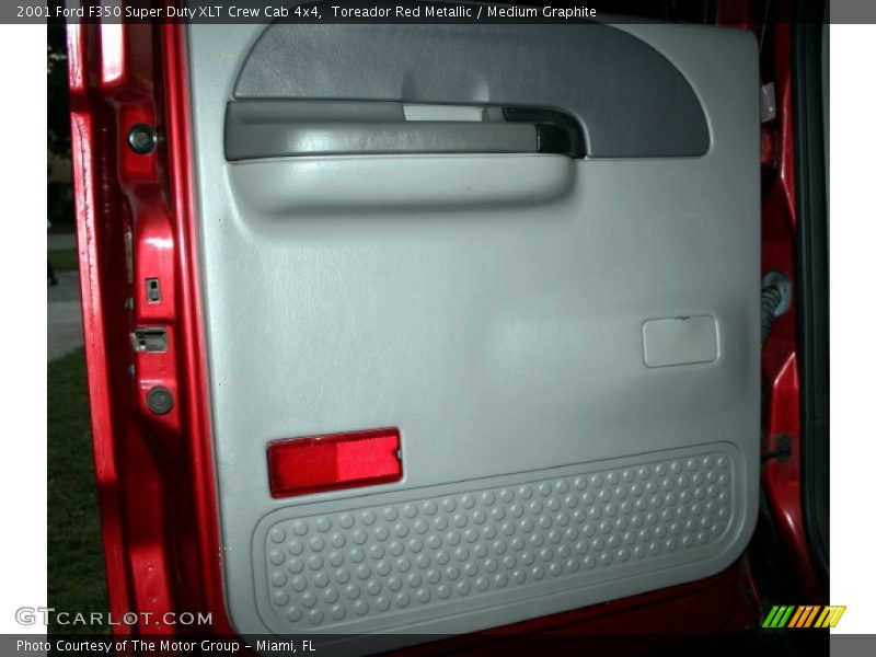 Toreador Red Metallic / Medium Graphite 2001 Ford F350 Super Duty XLT Crew Cab 4x4