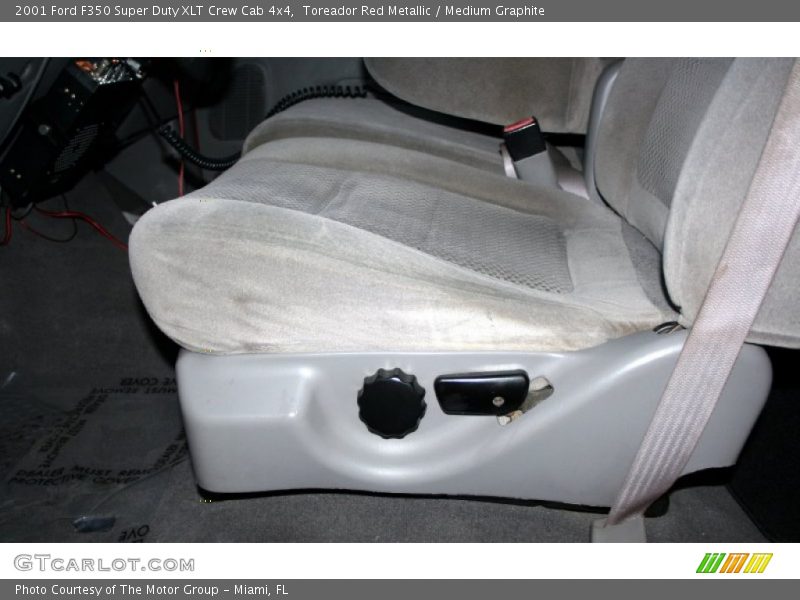 Toreador Red Metallic / Medium Graphite 2001 Ford F350 Super Duty XLT Crew Cab 4x4