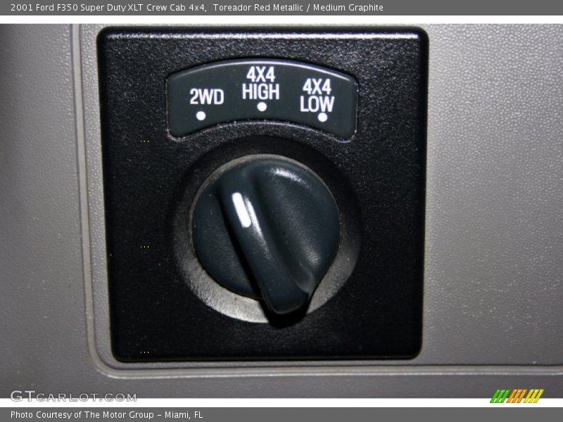 Toreador Red Metallic / Medium Graphite 2001 Ford F350 Super Duty XLT Crew Cab 4x4
