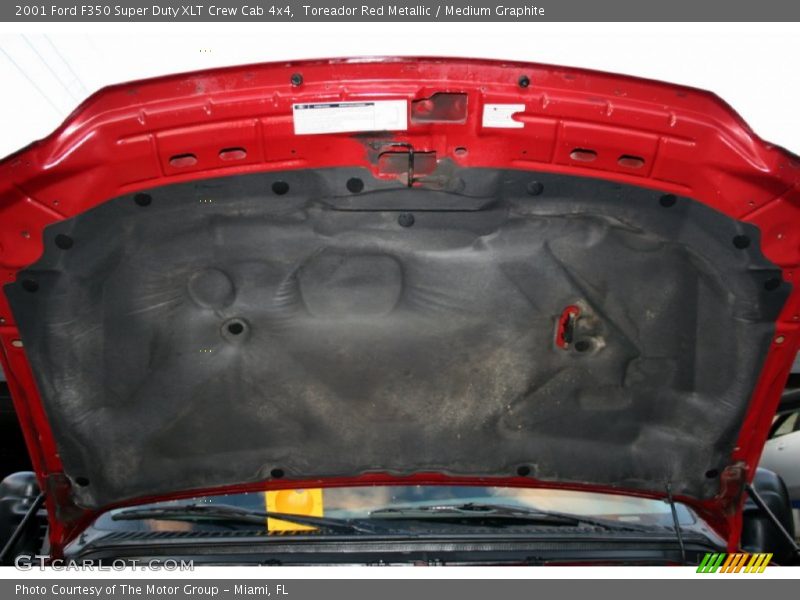 Toreador Red Metallic / Medium Graphite 2001 Ford F350 Super Duty XLT Crew Cab 4x4