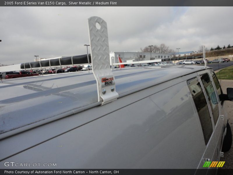 Silver Metallic / Medium Flint 2005 Ford E Series Van E150 Cargo