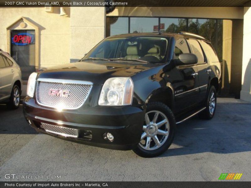 Onyx Black / Cocoa/Light Cashmere 2007 GMC Yukon Denali AWD