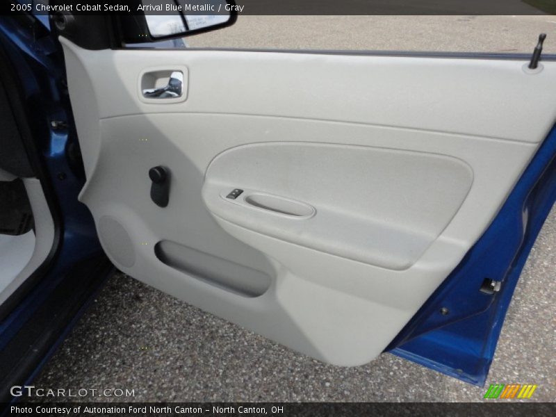 Arrival Blue Metallic / Gray 2005 Chevrolet Cobalt Sedan