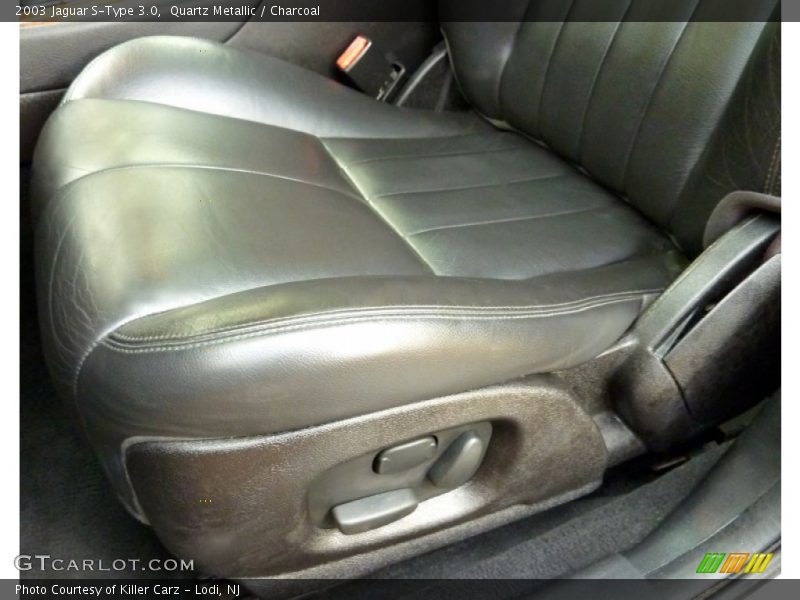 Quartz Metallic / Charcoal 2003 Jaguar S-Type 3.0