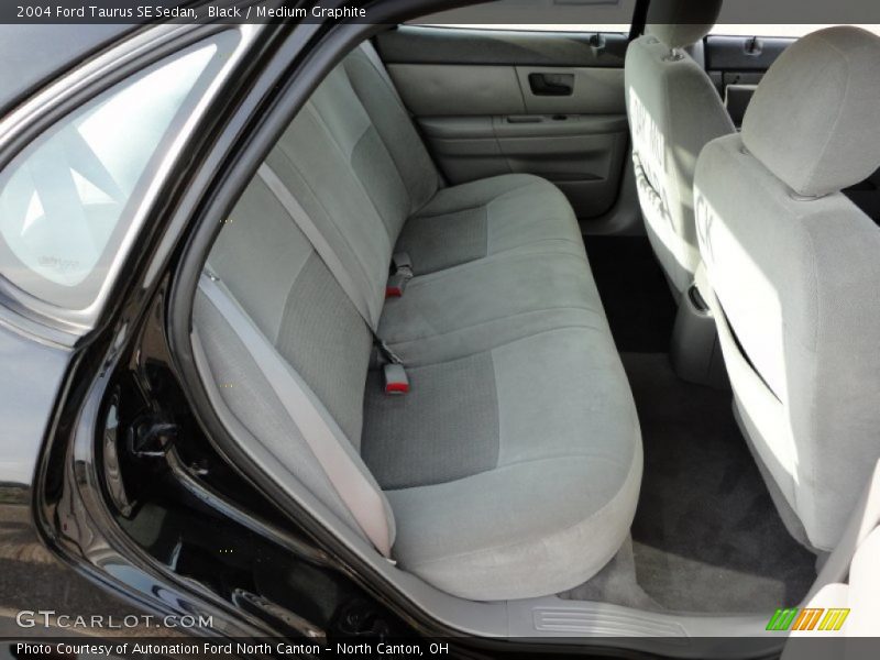 Black / Medium Graphite 2004 Ford Taurus SE Sedan