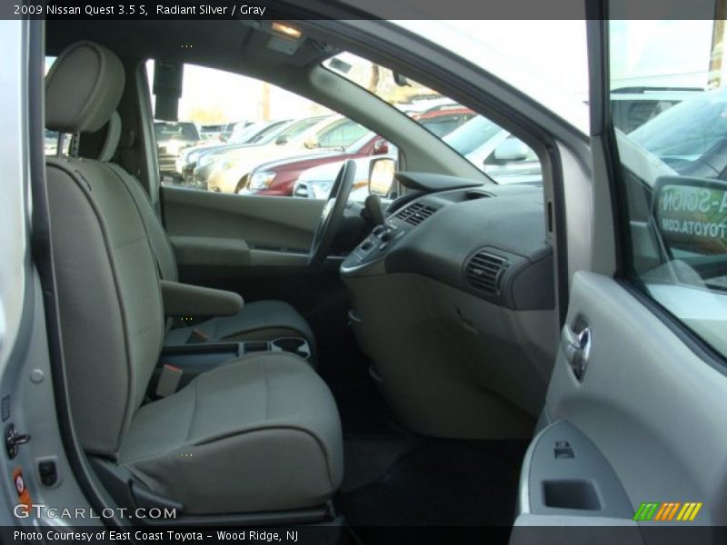 Radiant Silver / Gray 2009 Nissan Quest 3.5 S
