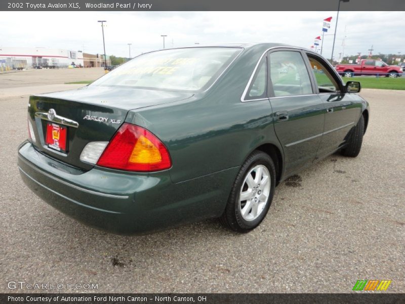 Woodland Pearl / Ivory 2002 Toyota Avalon XLS