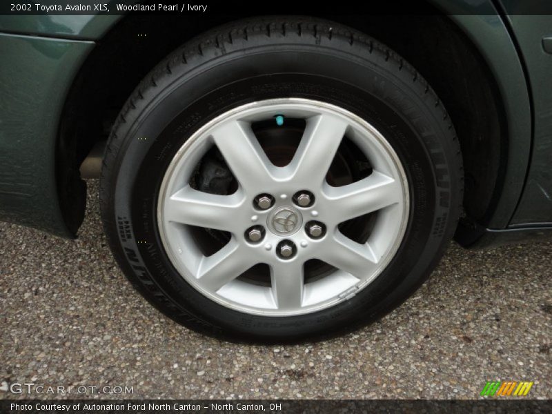Woodland Pearl / Ivory 2002 Toyota Avalon XLS