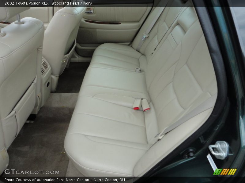 Woodland Pearl / Ivory 2002 Toyota Avalon XLS