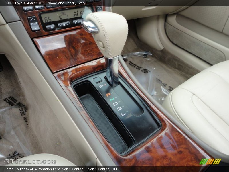 Woodland Pearl / Ivory 2002 Toyota Avalon XLS