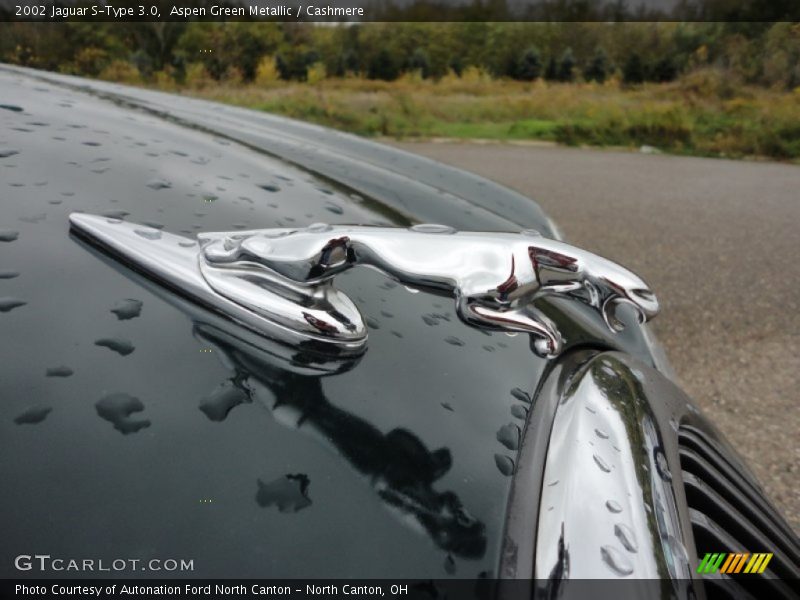  2002 S-Type 3.0 Logo