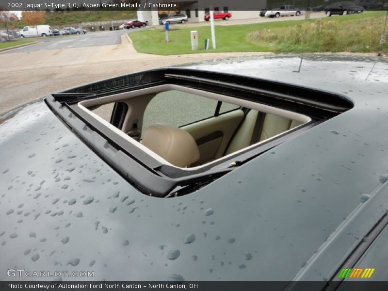 Sunroof of 2002 S-Type 3.0