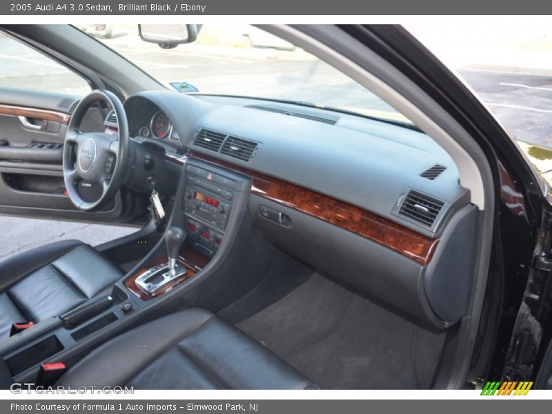 Dashboard of 2005 A4 3.0 Sedan