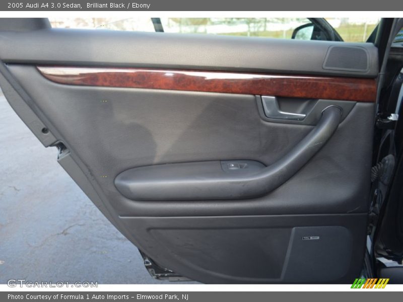 Door Panel of 2005 A4 3.0 Sedan