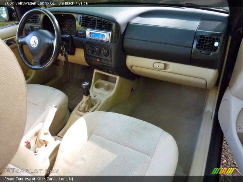 Uni Black / Beige 2000 Volkswagen Cabrio GL