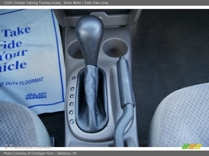 Stone White / Dark Slate Gray 2006 Chrysler Sebring Touring Sedan