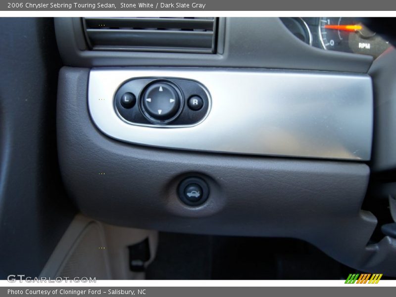 Stone White / Dark Slate Gray 2006 Chrysler Sebring Touring Sedan