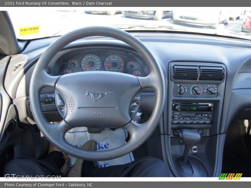 Black / Dark Charcoal 2001 Ford Mustang V6 Convertible