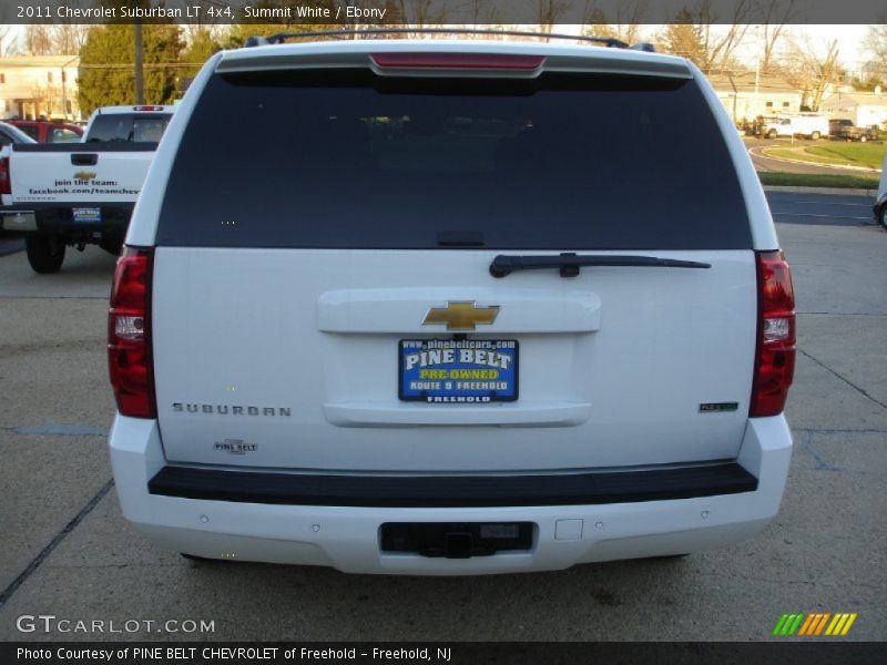 Summit White / Ebony 2011 Chevrolet Suburban LT 4x4
