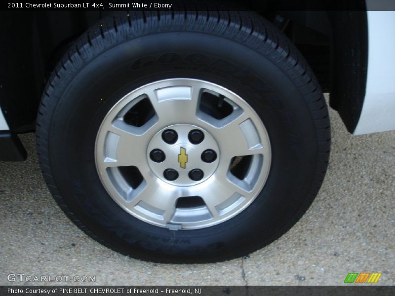 Summit White / Ebony 2011 Chevrolet Suburban LT 4x4