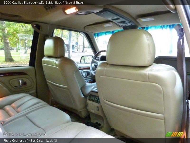 Sable Black / Neutral Shale 2000 Cadillac Escalade 4WD