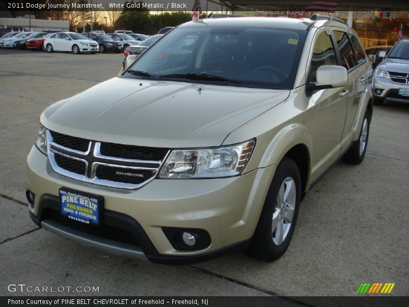 White Gold Metallic / Black 2011 Dodge Journey Mainstreet